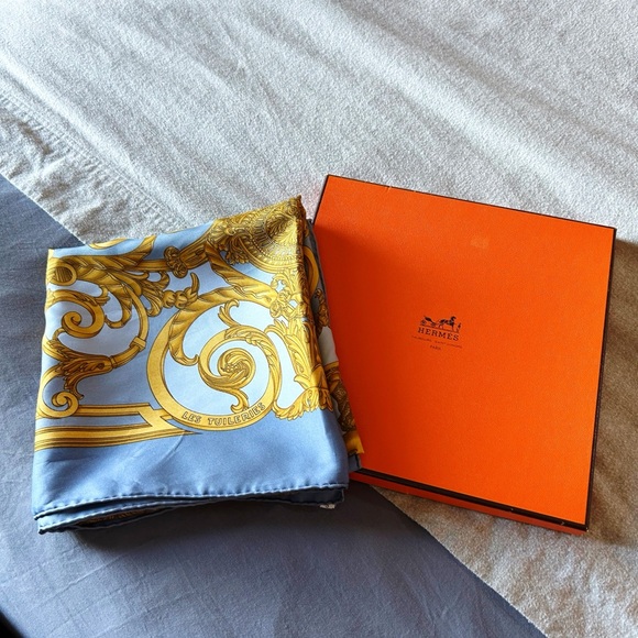 HERMES “Les Tuileries” Blue and Gold Silk Scarf - Picture 2 of 13
